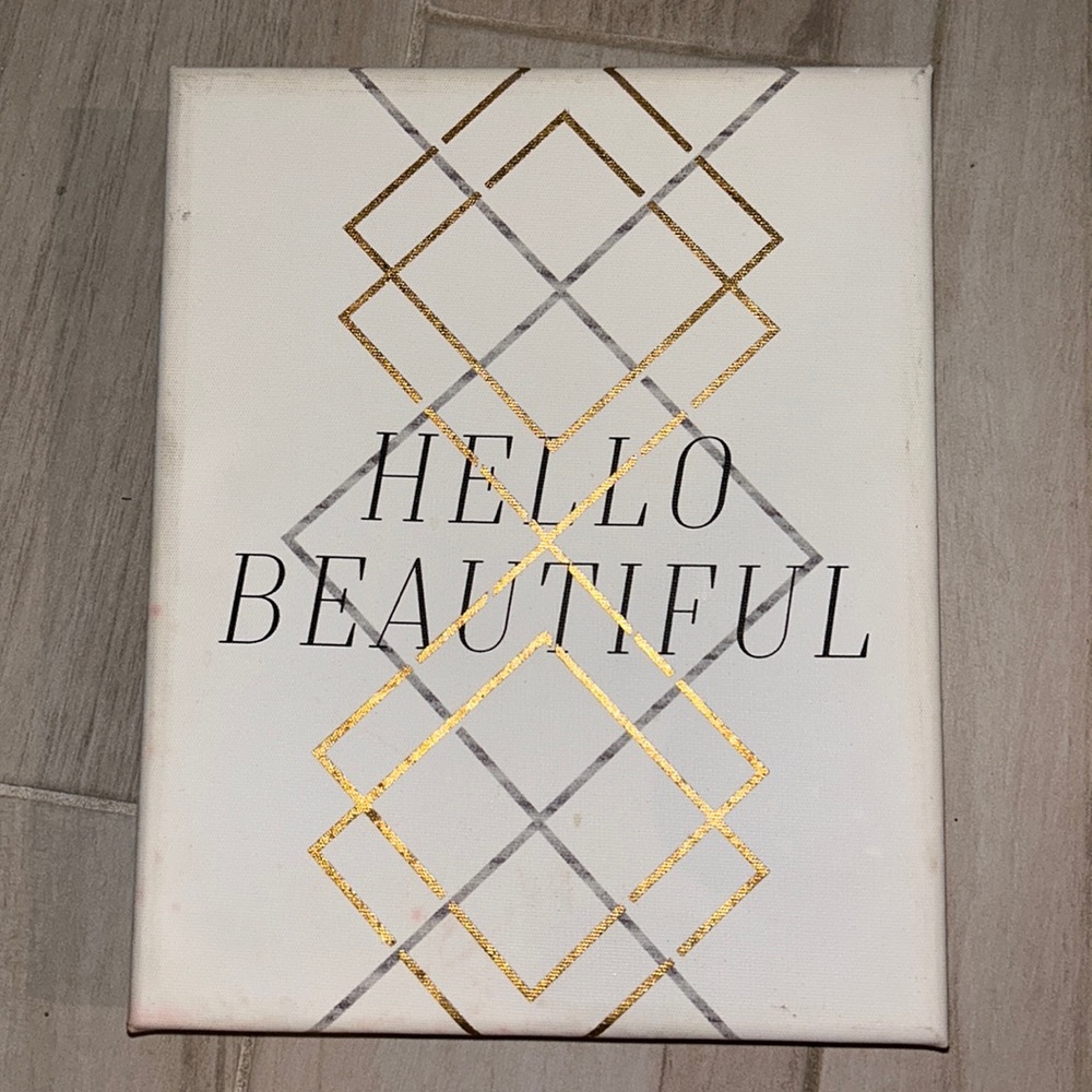 HELLO BEAUTIFUL sign